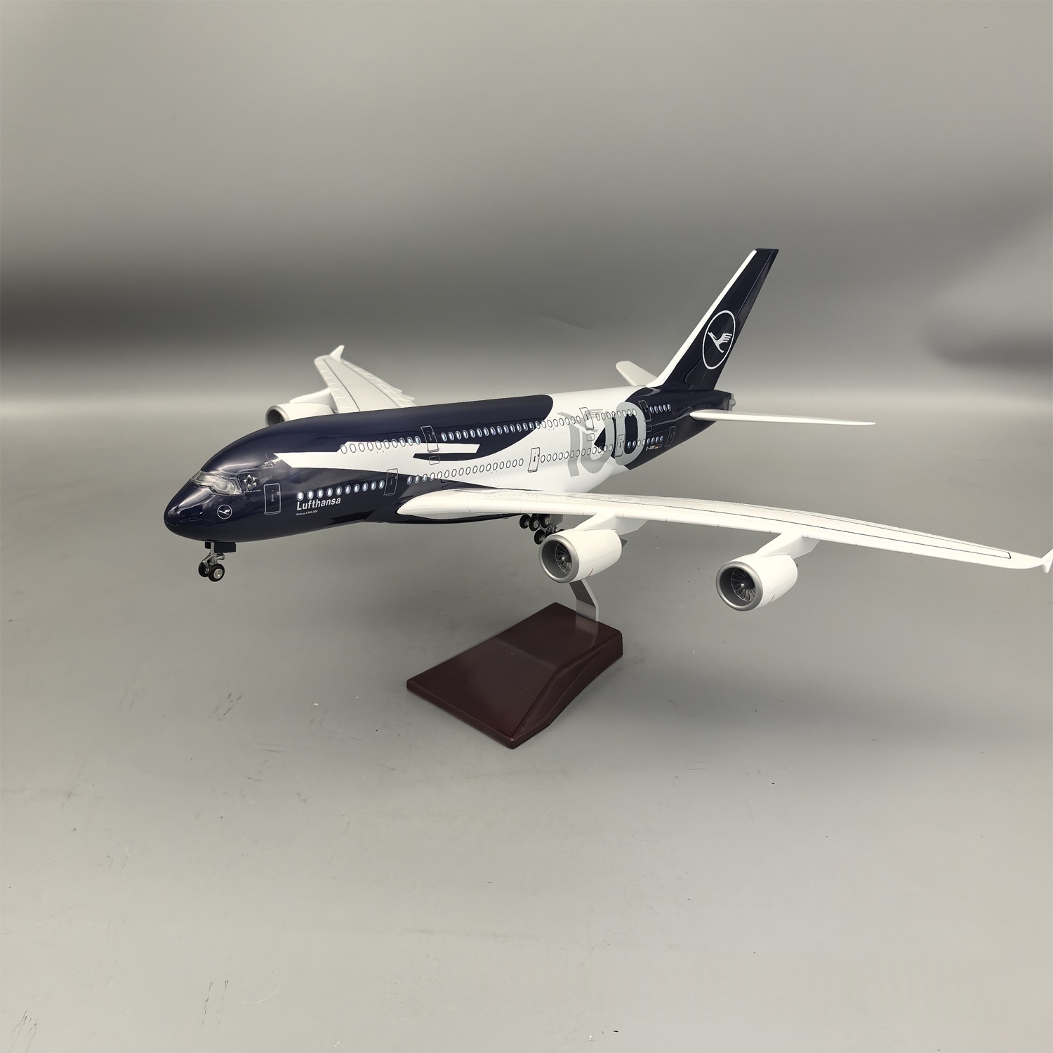 Neues 45cm Lufthansa A380 100  – Model Kit Airplane Bewertung und Preis