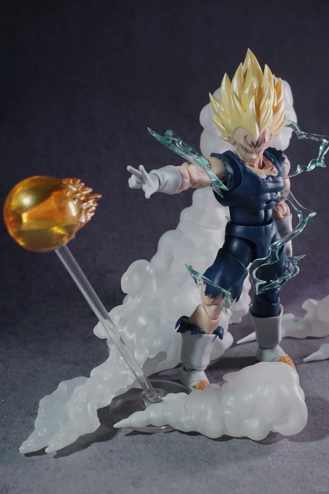 Auf Lager BlackHole&TK Beschäd – Model Kit Vegeta Bewertung und Preis